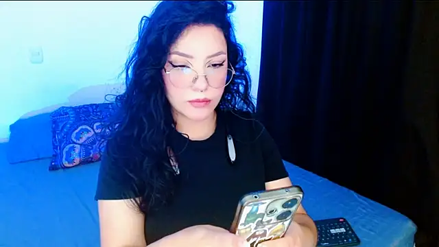 DollCam   online show from October 7, 11:13 pm