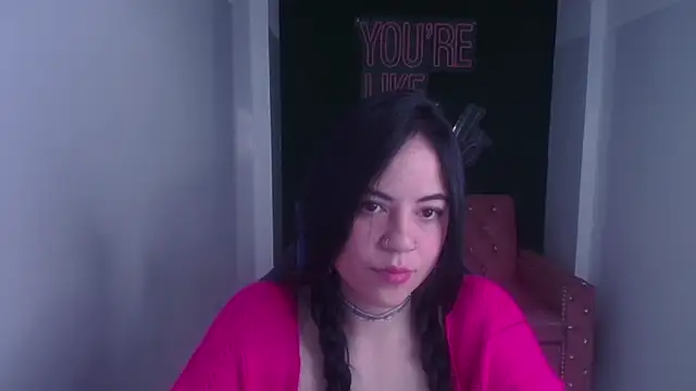 Snapshot of sabrina_jones_t chatting on December 9, 9:58 pm sabrina jones t online show from December 9, 9:58 pm