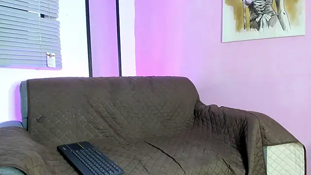 Snapshot of ZoeSmith6 chatting on January 23, 2:39 pm ZoeSmith6 online show from January 23, 2:39 pm