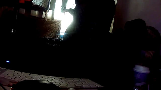 Snapshot of Fuckboy4public chatting on December 16, 10:18 am Fuckboy4public online show from December 16, 10:18 am