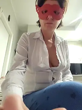 Vagabondainnamorata online show from March 25, 4:51 am