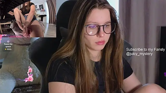 juicy mystery online show from July 15, 2:11 pm
