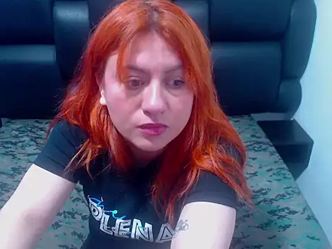 Snapshot of XxMiaSexxyHotxX chatting on October 17, 2:08 pm XxMiaSexxyHotxX online show from October 17, 2:08 pm