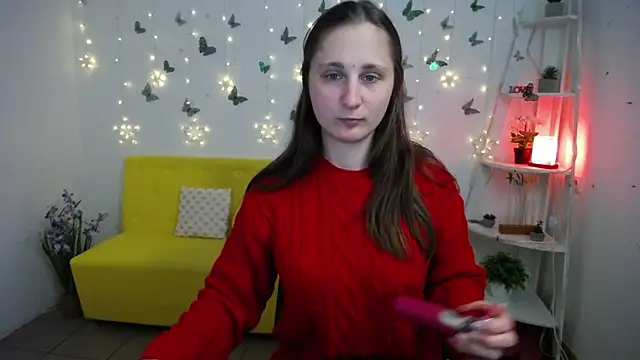 Snapshot of MichelLeee chatting on April 20, 11:35 am MichelLeee online show from April 20, 11:35 am