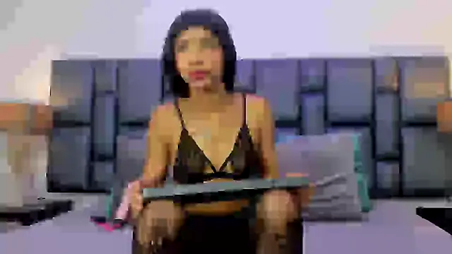 Snapshot of AshleyHill2 chatting on February 28, 3:48 am AshleyHill2 online show from February 28, 3:48 am