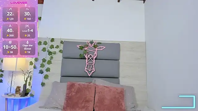 Snapshot of AshleyHill2 chatting on November 11, 3:39 am AshleyHill2 online show from November 11, 3:39 am