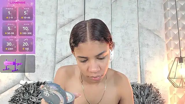 AshleyHill2 online show from January 15, 3:00 am