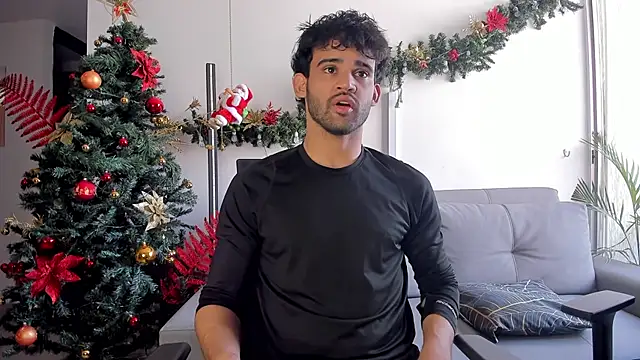 andrewChris  online show from December 18, 6:57 pm