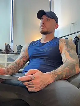DimitriSullivan  online show from July 13, 3:04 pm