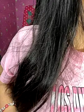 Snapshot of Velyn_18 chatting on December 1, 6:46 pm Velyn 18 online show from December 1, 6:46 pm