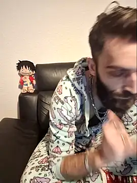 Snapshot of DaWoD030 chatting on February 3, 5:56 pm DaWoD030 online show from February 3, 5:56 pm