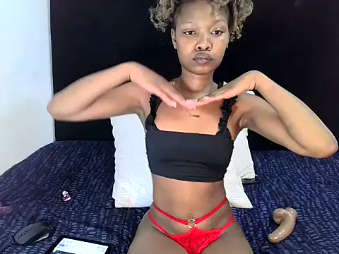 RayaBae online show from April 6, 9:21 am