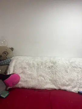 Snapshot of Leyna_Kenet chatting on December 11, 10:27 pm Leyna Kenet online show from December 11, 10:27 pm