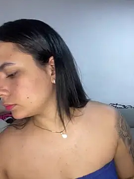 Snapshot of Leyna_Kenet chatting on December 29, 8:37 pm Leyna Kenet online show from December 29, 8:37 pm