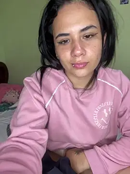 Snapshot of Leyna_Kenet chatting on January 7, 10:52 pm Leyna Kenet online show from January 7, 10:52 pm