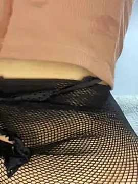 Snapshot of Leyna_Kenet chatting on February 8, 3:42 pm Leyna Kenet online show from February 8, 3:42 pm