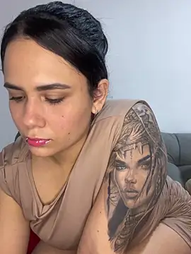 Snapshot of Leyna_Kenet chatting on March 3, 3:08 am Leyna Kenet online show from March 3, 3:08 am