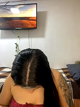 Snapshot of Leyna_Kenet chatting on September 28, 5:51 pm Leyna Kenet online show from September 28, 5:51 pm