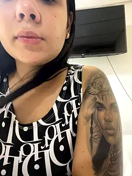 Snapshot of Leyna_Kenet chatting on November 27, 3:14 pm Leyna Kenet online show from November 27, 3:14 pm