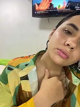 Snapshot of Leyna_Kenet chatting on December 4, 3:49 am Leyna Kenet online show from December 4, 3:49 am