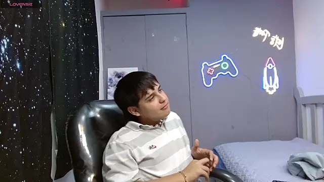 AndrewPherson online show from January 27, 11:00 pm