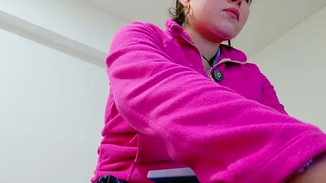 NeredaXxx online show from February 18, 9:44 pm