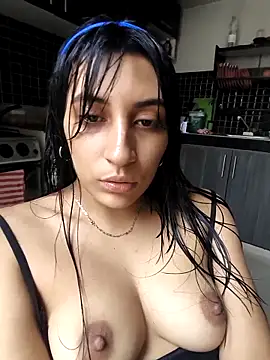 Snapshot of bigasssweet_2 chatting on October 28, 6:32 pm bigasssweet 2 online show from October 28, 6:32 pm