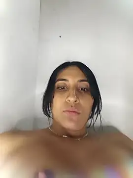 Snapshot of bigasssweet_2 chatting on December 2, 12:27 am bigasssweet 2 online show from December 2, 12:27 am