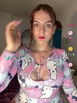 Snapshot of Valery_hilthon chatting on July 10, 11:07 pm Valery hilthon online show from July 10, 11:07 pm