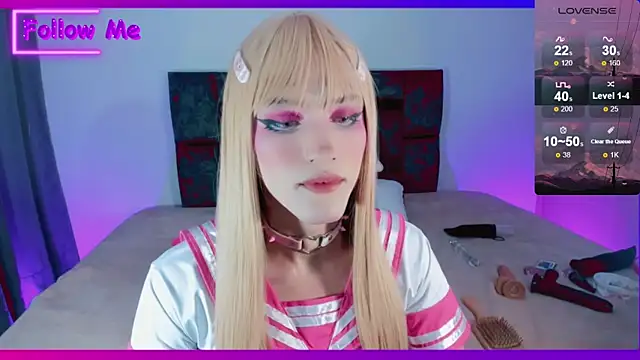 Snapshot of Kirmyy_ chatting on December 8, 9:57 am Kirmyy online show from December 8, 9:57 am