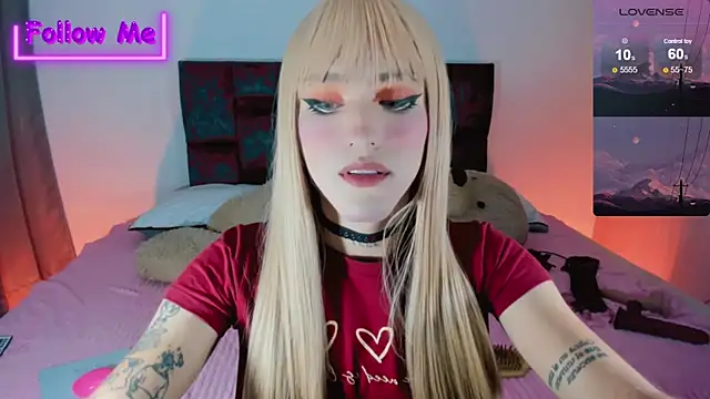 Snapshot of Kirmyy_ chatting on December 17, 5:07 am Kirmyy online show from December 17, 5:07 am