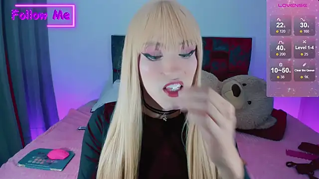 Snapshot of Kirmyy_ chatting on December 25, 3:40 am Kirmyy online show from December 25, 3:40 am