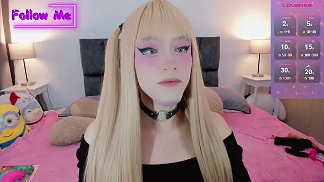 Snapshot of Kirmyy_ chatting on February 11, 9:25 pm Kirmyy online show from February 11, 9:25 pm