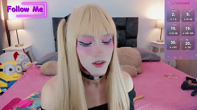 Snapshot of Kirmyy_ chatting on February 17, 12:43 am Kirmyy online show from February 17, 12:43 am