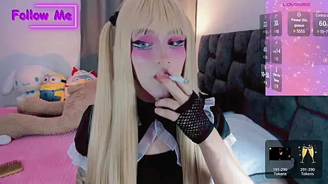 Snapshot of Kirmyy_ chatting on March 7, 11:38 pm Kirmyy online show from March 7, 11:38 pm