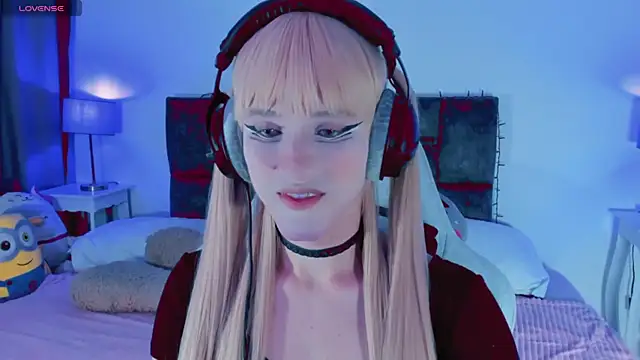 Snapshot of Kirmyy_ chatting on September 30, 8:58 pm Kirmyy online show from September 30, 8:58 pm