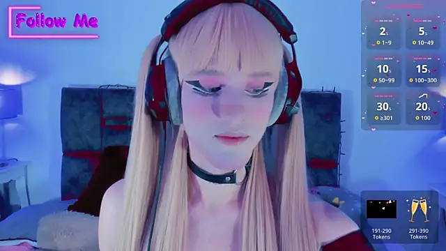 Snapshot of Kirmyy_ chatting on October 19, 7:58 pm Kirmyy online show from October 19, 7:58 pm