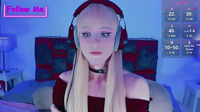 Snapshot of Kirmyy_ chatting on November 10, 9:03 pm Kirmyy online show from November 10, 9:03 pm