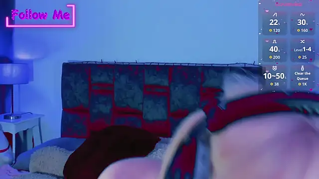 Snapshot of Kirmyy_ chatting on December 5, 8:49 pm Kirmyy online show from December 5, 8:49 pm