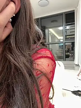 Selenaaaaa- online show from March 9, 5:06 pm