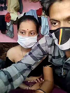 Snapshot of riyagupta5 chatting on November 17, 10:32 am riyagupta5 online show from November 17, 10:32 am