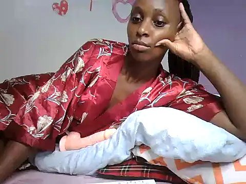 Snapshot of Hotnessy chatting on January 16, 4:18 pm Hotnessy online show from January 16, 4:18 pm