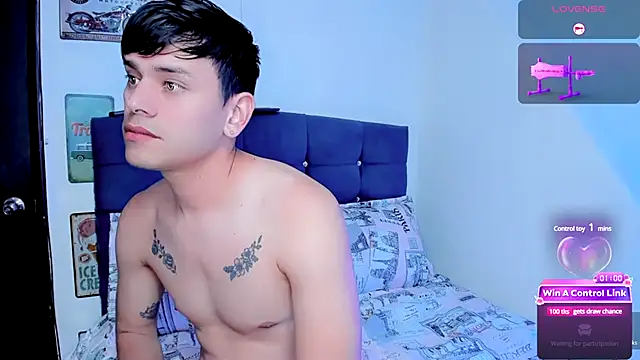 Snapshot of joe_jhon chatting on December 6, 3:22 pm joe jhon online show from December 6, 3:22 pm