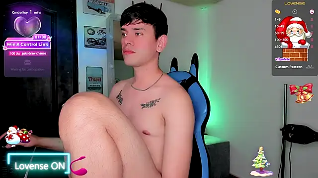 Snapshot of joe_jhon chatting on December 18, 3:55 pm joe jhon online show from December 18, 3:55 pm