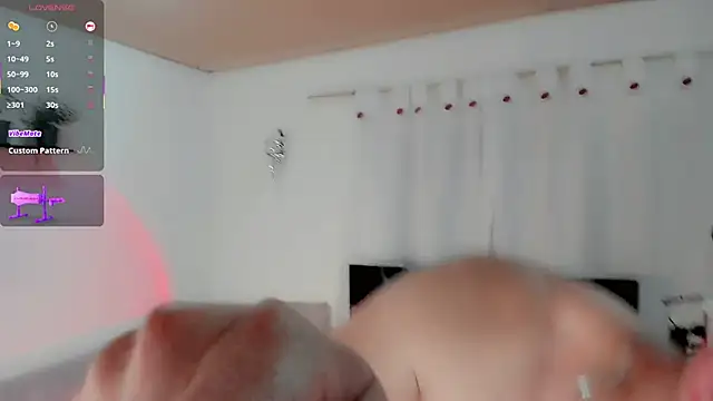 Snapshot of joe_jhon chatting on January 28, 7:11 am joe jhon online show from January 28, 7:11 am