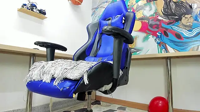 Snapshot of Jeffry_wolvess chatting on February 15, 12:11 pm Jeffry wolvess online show from February 15, 12:11 pm