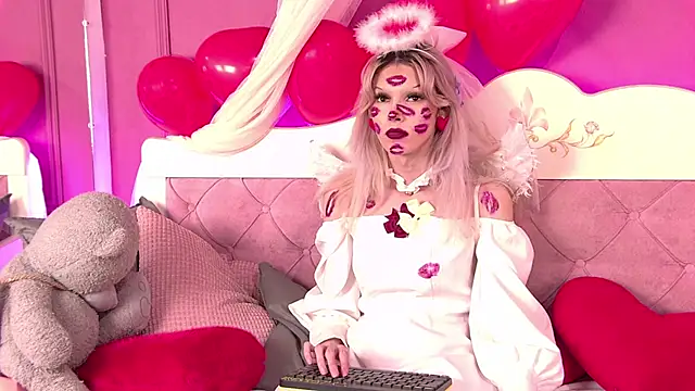 Snapshot of PamelamyDreamys chatting on February 13, 7:21 pm PamelamyDreamys online show from February 13, 7:21 pm