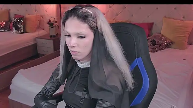 Snapshot of PamelamyDreamys chatting on March 3, 1:53 pm PamelamyDreamys online show from March 3, 1:53 pm