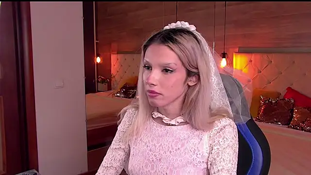 Snapshot of PamelamyDreamys chatting on March 7, 1:40 pm PamelamyDreamys online show from March 7, 1:40 pm