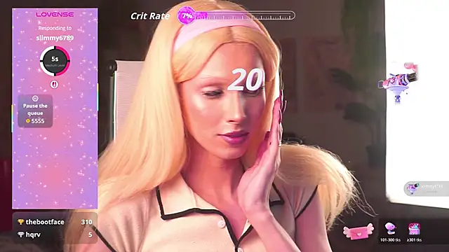 Snapshot of PamelamyDreamys chatting on November 19, 9:31 am PamelamyDreamys online show from November 19, 9:31 am